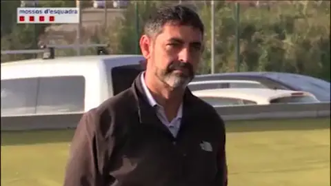 Trapero se incorpora a su lugar de trabajo entre los aplausos de los Mossos Trapero se incorpora a su lugar de trabajo entre los aplausos de los Mossos