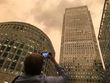 Un británico fotografía el cielo de Londres Un británico fotografía el cielo de Londres