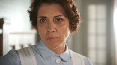 Carmen, sin estar recuperada, retoma el mando del hospital