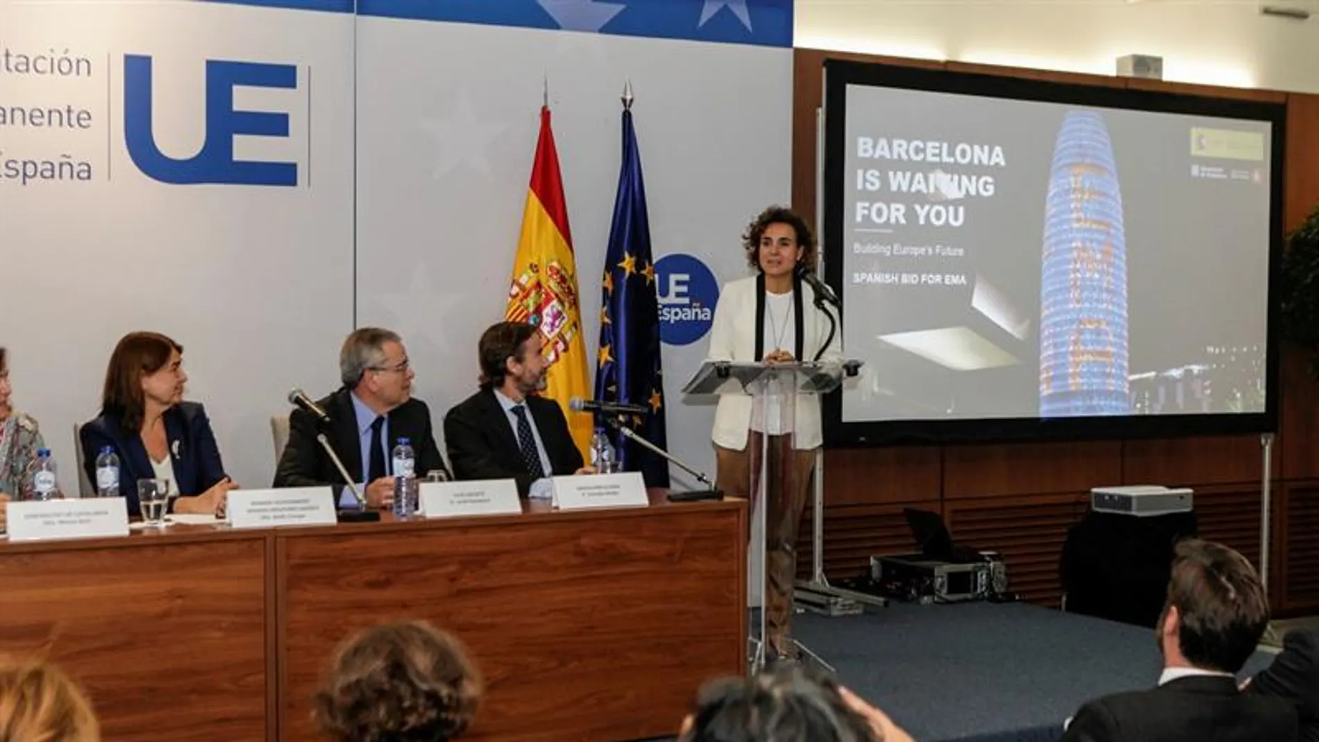 Dolors Montserrat, en la presentación de la candidatura de Barcelona para albergar la sede de la EMA Dolors Montserrat, en la presentación de la candidatura de Barcelona para albergar la sede de la EMA