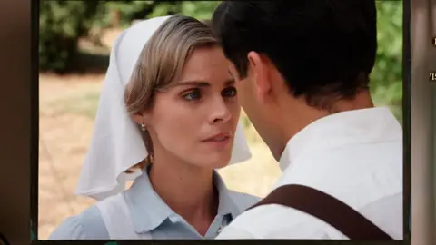 Fidel se declara a Julia: "No puedo parar de pensar en ti" Fidel se declara a Julia: "No puedo parar de pensar en ti"