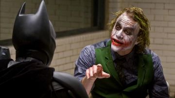 Heath Ledger y Christian Bale en 'El caballero oscuro' Heath Ledger y Christian Bale en 'El caballero oscuro'