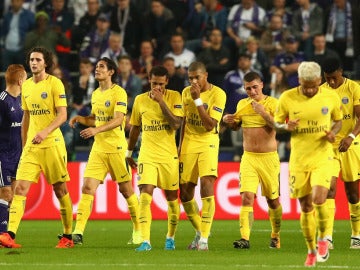 Los jugadores del PSG celebran un gol ante el Anderlecht