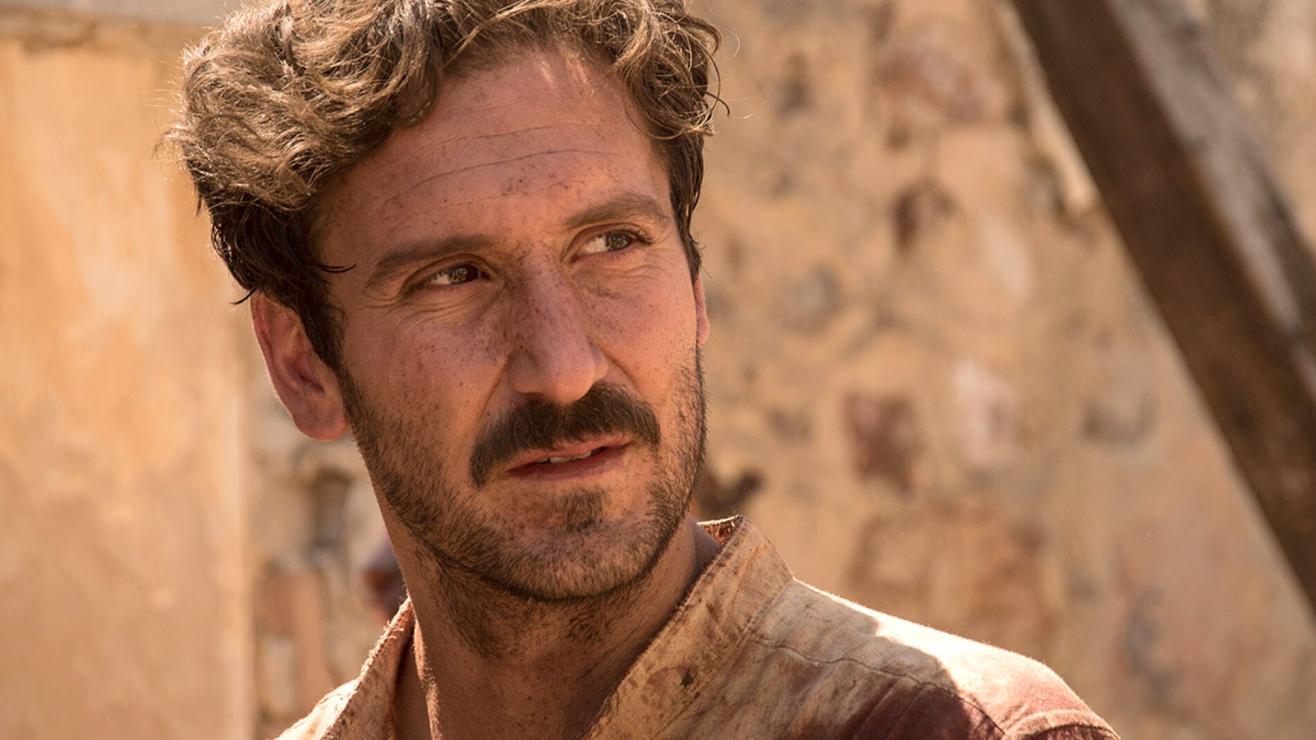 Andr&eacute;s logra escapar de la muerte