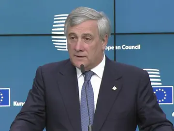 Tusk afirma que "no hay espacio para una intervención de la Unión Europea" ante la situación en Cataluña Tusk afirma que "no hay espacio para una intervención de la Unión Europea" ante la situación en Cataluña