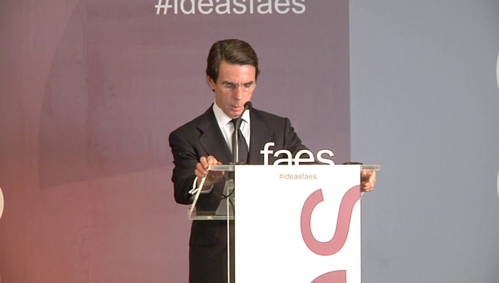 Aznar: "La reforma constitucional no debe ser el pago a plazos de lo que ahora no estamos dispuestos a pagar al secesionismo""