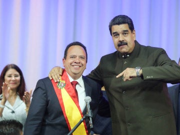 Maduro reivindica su triunfo electoral ante Rajoy y "la altiva Europa"