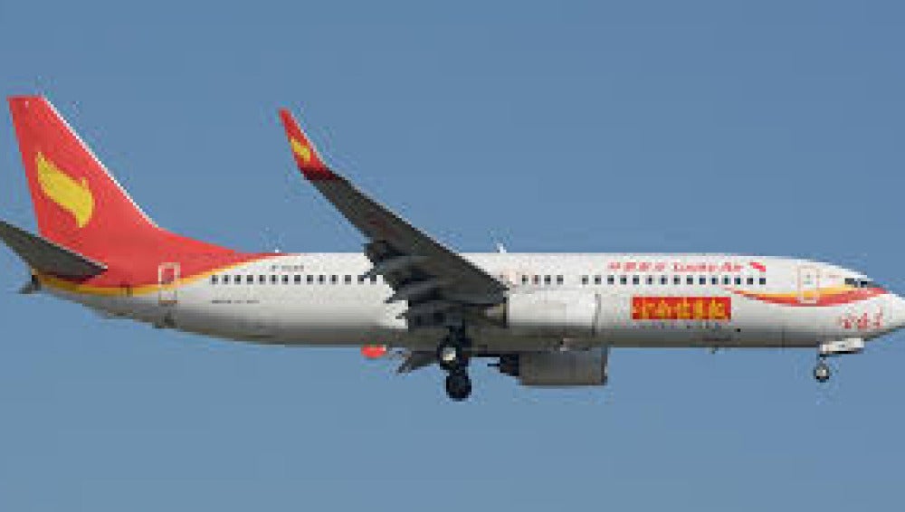 Cancelan un vuelo en China porque una anciana tiró monedas al motor del avión