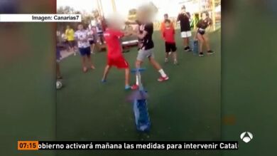 Dos menores se pelean en Gran Canaria mientras varios compañeros les graban y aplauden
