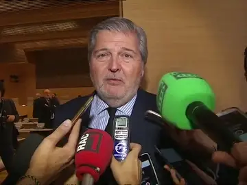 El Gobierno, ante la negativa de Puigdemont de ir al Senado: "Está claro que no quiere dialogar" El Gobierno, ante la negativa de Puigdemont de ir al Senado: "Está claro que no quiere dialogar"