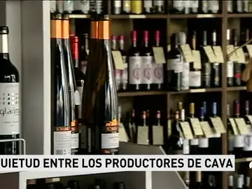 La Generalitat intenta exhibir autonomía financiera cuando la fuga de empresas ya se cifra en 1.501 La Generalitat intenta exhibir autonomía financiera cuando la fuga de empresas ya se cifra en 1.501