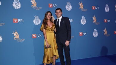 Sara Carbonero presenta al sucesor de Iker Casillas 