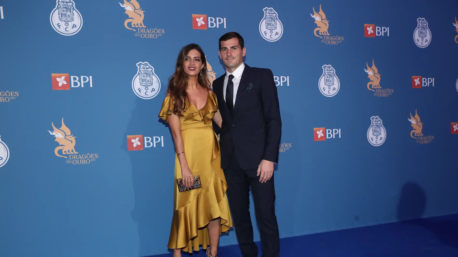Iker Casillas y Sara Carbonero sobre la alfombra azul