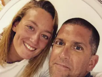 Mireia Belmonte, junto a su entrenador Fred Vergnoux Mireia Belmonte, junto a su entrenador Fred Vergnoux