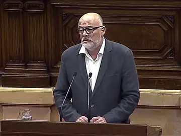 Junts Pel Sí propone al Parlament "continuar el mandato" del referéndum del 1-O Junts Pel Sí propone al Parlament "continuar el mandato" del referéndum del 1-O