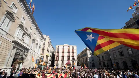 Manifestación frente al Palau de la Generalitat Manifestación frente al Palau de la Generalitat