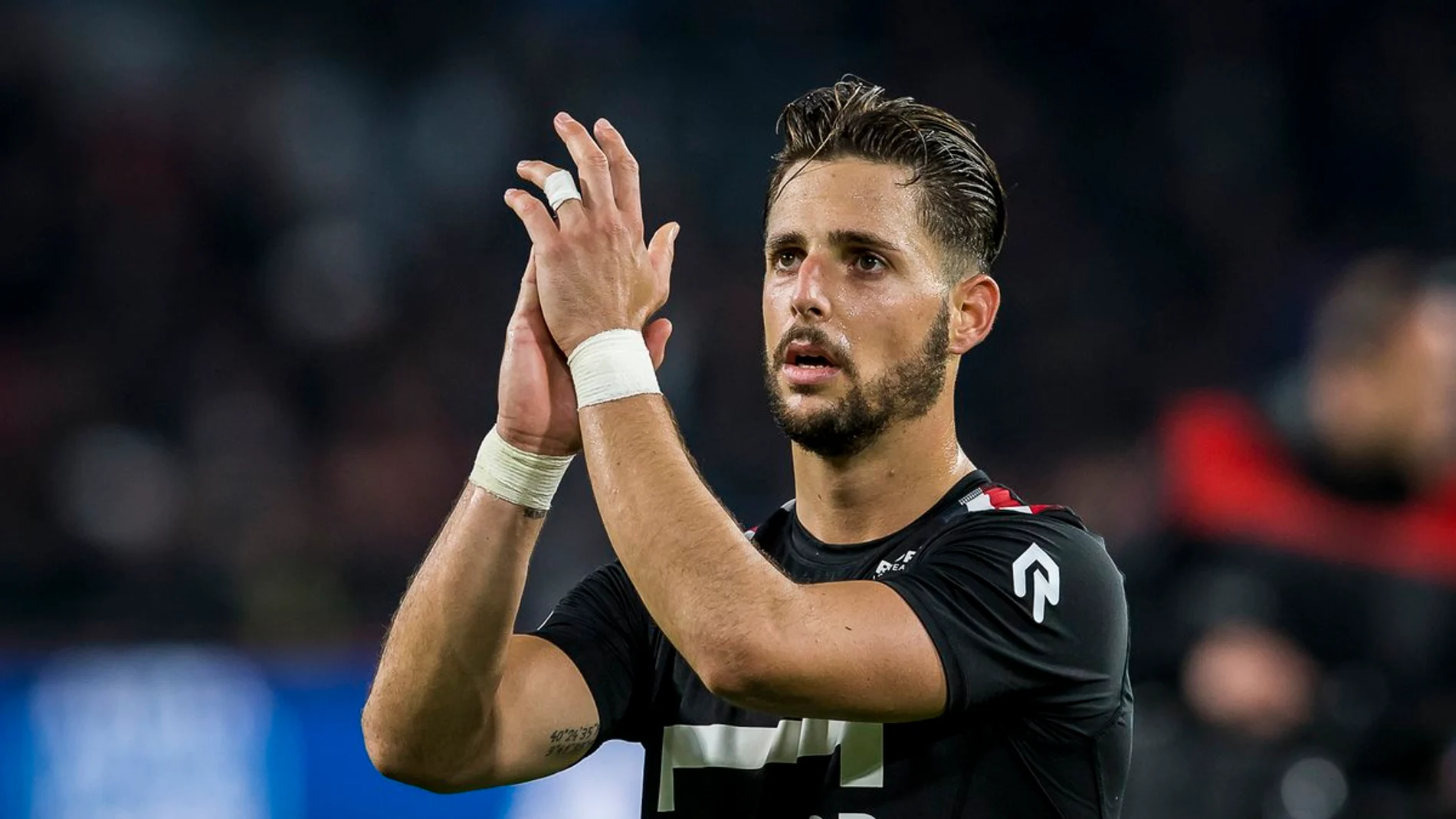 Fran Sol, durante un partido con el Willem II Fran Sol, durante un partido con el Willem II