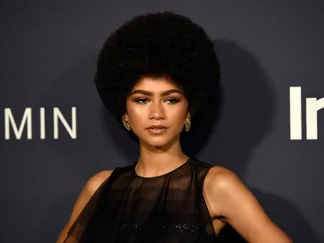 El nuevo look afro de Zendaya El nuevo look afro de Zendaya