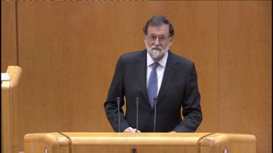Rajoy reprocha a Puigdemont no ir Senado y querer solo hablar de independencia