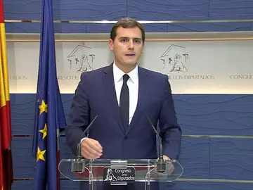 Rivera: "Estoy seguro de que la democracia vencerá a quienes quieren imponer su ideología" Rivera: "Estoy seguro de que la democracia vencerá a quienes quieren imponer su ideología"