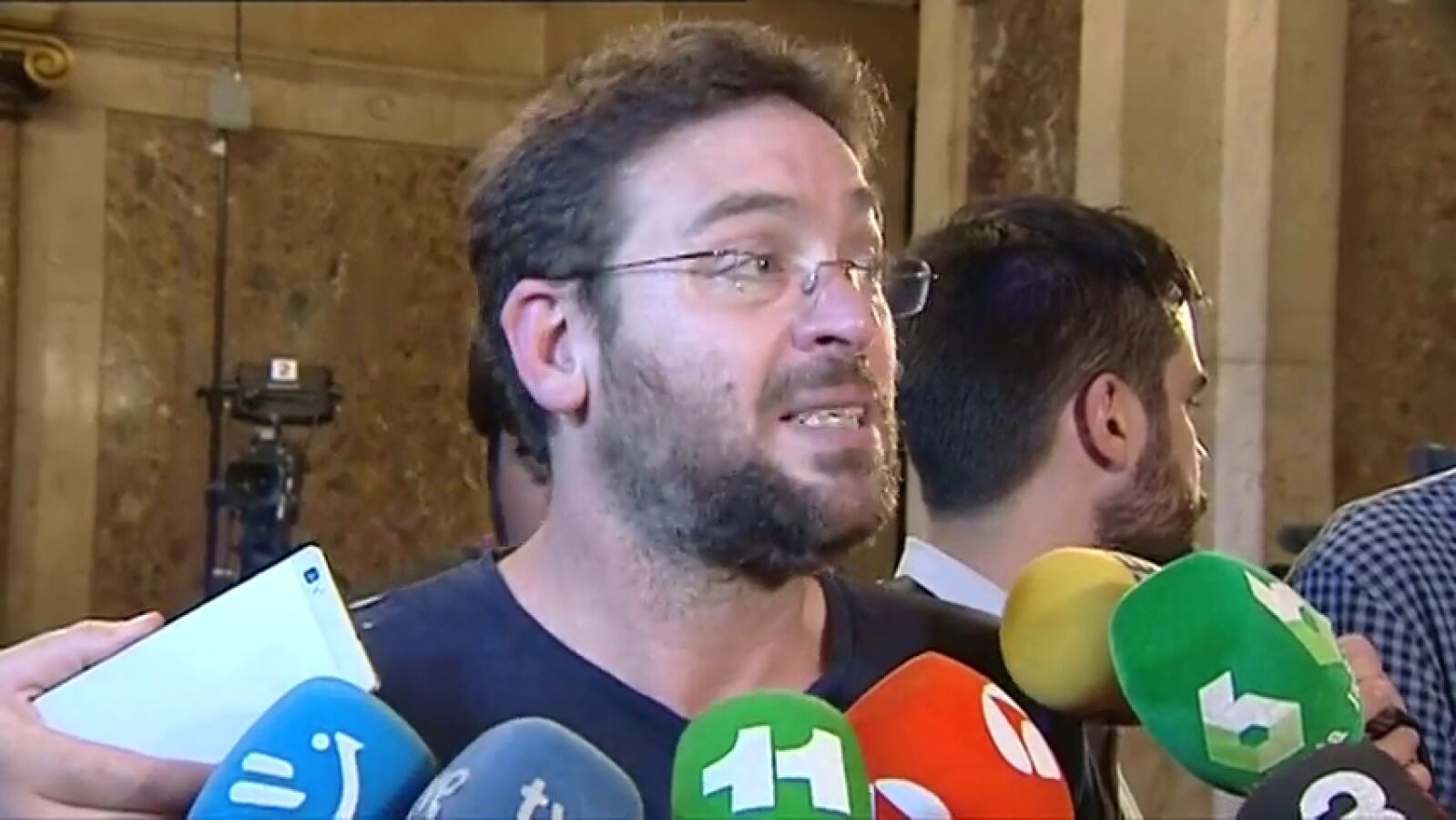 Dante Fachin explica por qué no ha mostrado su voto, como hicieron sus compañeros de Catalunya Sí Que Es Pot 