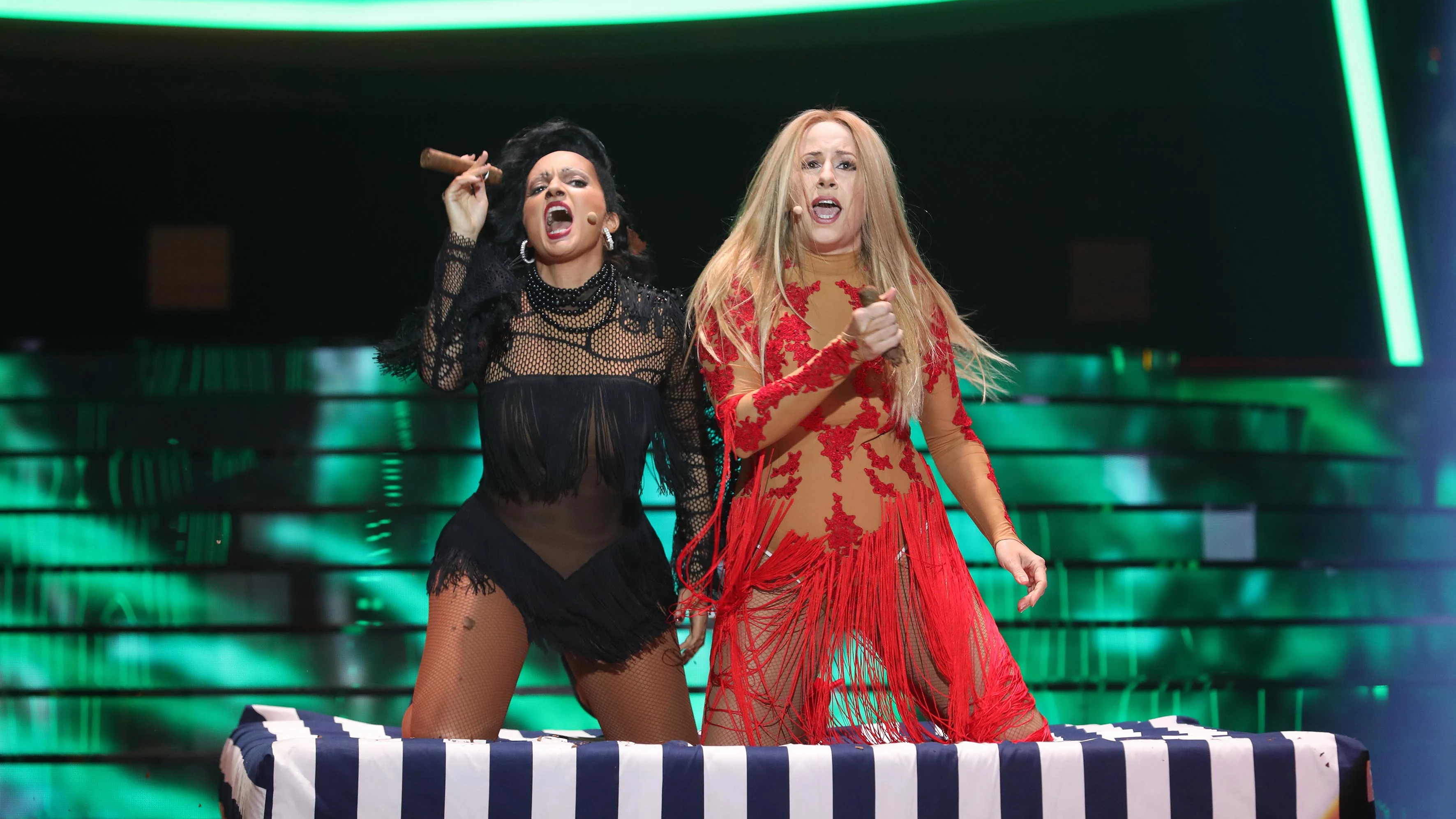 La Terremoto de Alcorcón y Silvia Abril revolucionan el plató con ‘Can’t remember to forget you’ como Shakira y Rihanna