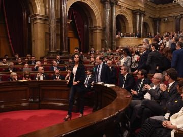 La oposición abandona el Parlament