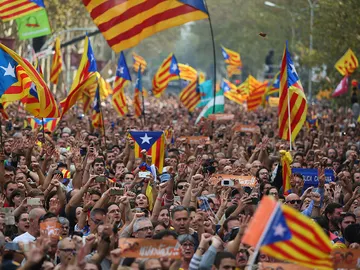 Las esteladas invaden las calles (28-10-2017) Las esteladas invaden las calles (28-10-2017)