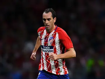 Godín, durante un partido con el Atlético de Madrid Godín, durante un partido con el Atlético de Madrid