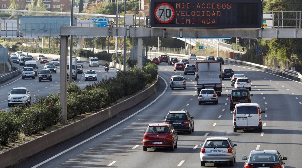 Imagen de vehículos circulando por la M30