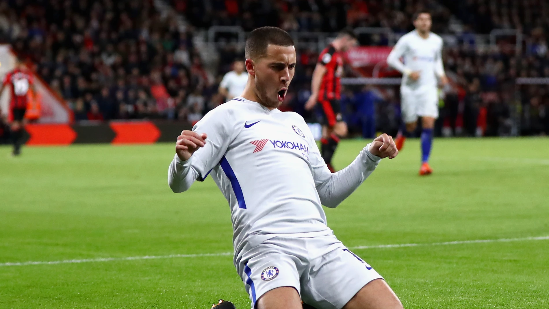 Hazard celebra uno de sus goles con el Chelsea Hazard celebra uno de sus goles con el Chelsea