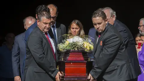Funeral por la española fallecida en una favela de Brasil Funeral por la española fallecida en una favela de Brasil