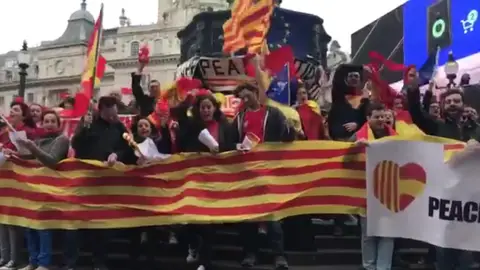 Manifestación contra la independencia de Cataluña en Barcelona Manifestación contra la independencia de Cataluña en Barcelona