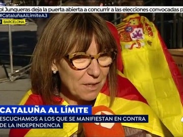 "No pensamos irnos, queremos que se nos oiga, queremos que nos escuchen", reacciones en la manidestación por la unidad de España