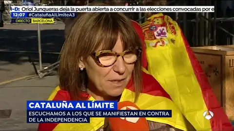 "No pensamos irnos, queremos que se nos oiga, queremos que nos escuchen", reacciones en la manidestación por la unidad de España "No pensamos irnos, queremos que se nos oiga, queremos que nos escuchen", reacciones en la manidestación por la unidad de España