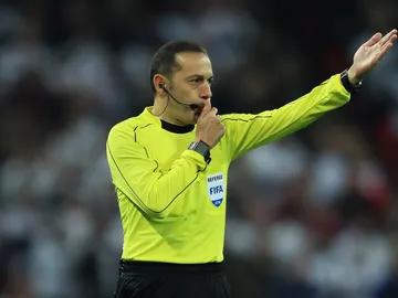 Cüneyt Cakir, en un partido de la fase de clasificación para el Mundial 2018 Cüneyt Cakir, en un partido de la fase de clasificación para el Mundial 2018