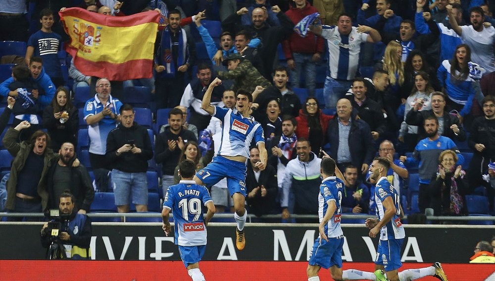 Gerard Moreno celebra su gol contra el Betis