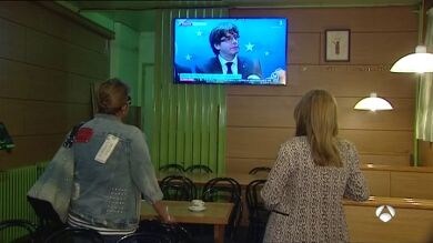 Muchos ciudadanos no ocultan su desconcierto ante la huida a Bruselas de Puigdemont