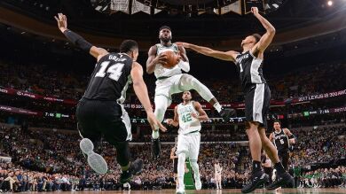 Los Celtics siguen con su buena racha a costa de los Spurs de Pau Gasol