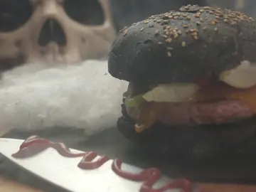 Hamburguesaca negra, ¡oh my god! Hamburguesaca negra, ¡oh my god!