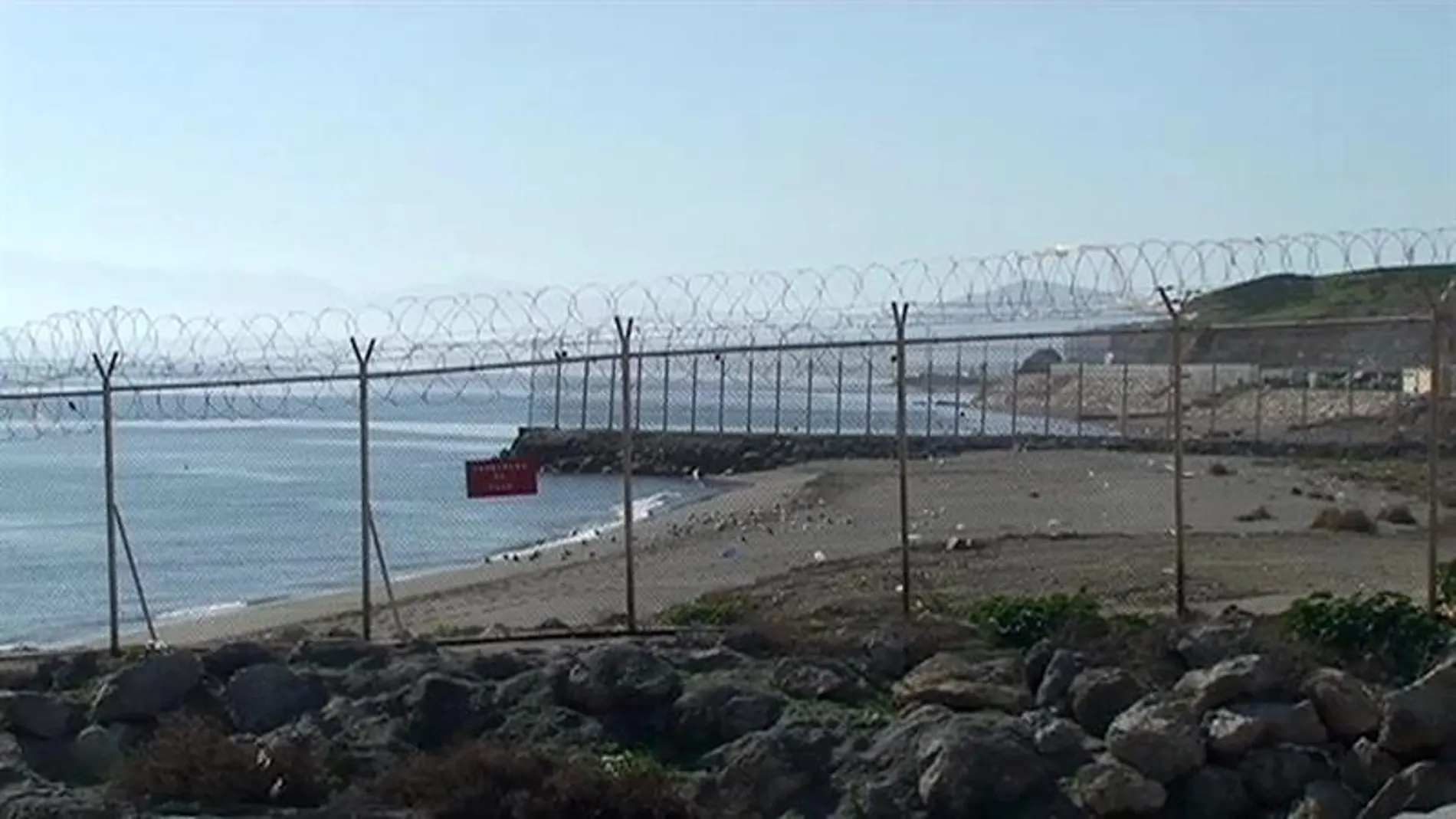 Imagen de televisión de la frontera de Ceuta Imagen de televisión de la frontera de Ceuta