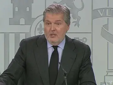 Íñigo Méndez de Vigo, en la rueda de prensa tras el Consejo de Ministros Íñigo Méndez de Vigo, en la rueda de prensa tras el Consejo de Ministros