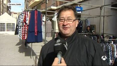 Los vecinos de Marc Márquez, divididos sobre la bandera que debe sacar el piloto en Cheste
