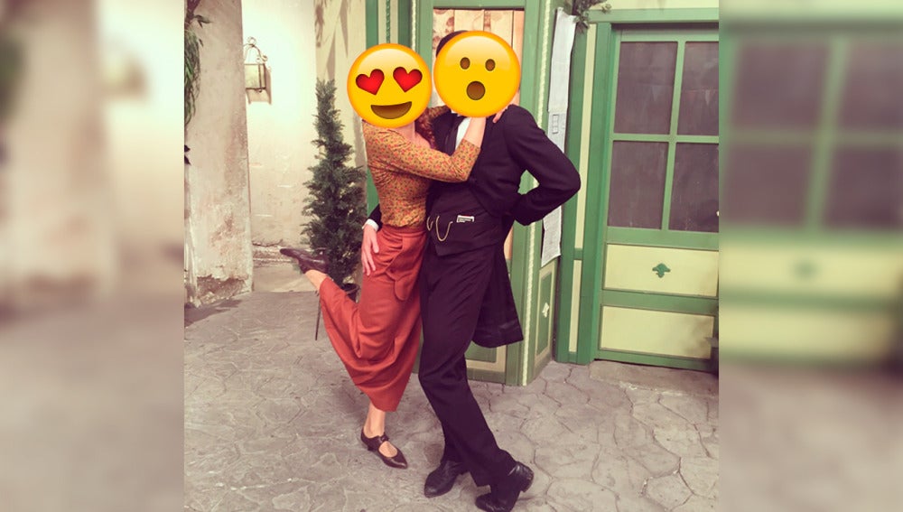 El divertido y romántico posado de Marta Tomasa y Jordi Coll