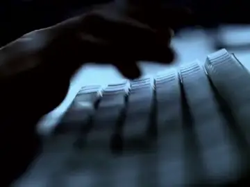 Imagen de una mano tecleando Imagen de una mano tecleando
