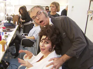 Arnau Vilà se cuela en la sala de maquillaje y caracterización de la séptima gala de ‘Tu cara me suena’ Arnau Vilà se cuela en la sala de maquillaje y caracterización de la séptima gala de ‘Tu cara me suena’