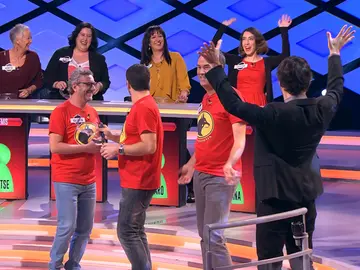 '¡Boom!' se convierte en una fiesta con el hit de Cristina y su Parménides '¡Boom!' se convierte en una fiesta con el hit de Cristina y su Parménides