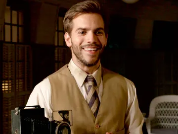 Marc Clotet nos enseña cómo funcionaban las cámaras de la época Marc Clotet nos enseña cómo funcionaban las cámaras de la época