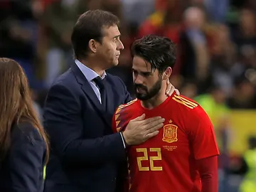 Isco se retira lesionado del partido con la Selección Isco se retira lesionado del partido con la Selección