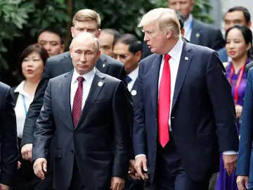 Donald Trump y Vladimir Putin Donald Trump y Vladimir Putin